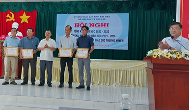 Tổng kết năm học 2022 - 2023, triển khai nhiệm vụ năm học 2023 - 2024 đối với giáo dục trung học và giáo dục thường xuyên